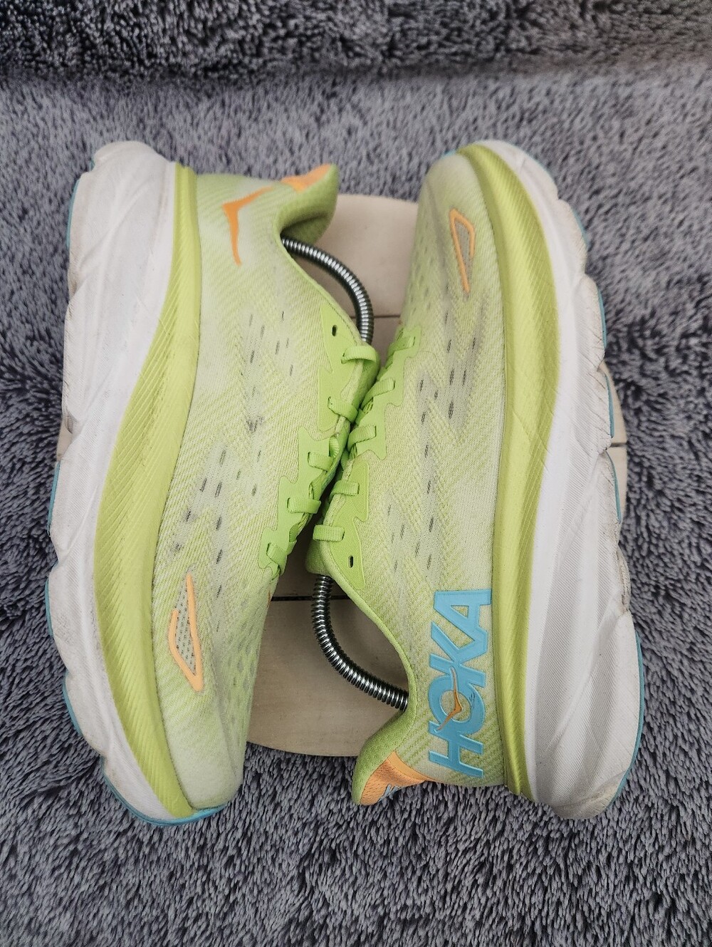 Hoka One One Clifton 9 Women's Size 10B Running Shoes - Picture 6 of 9